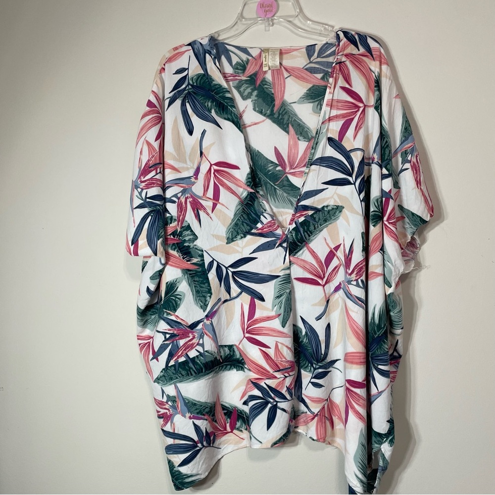 Japna Tropical Leaf Print ~ Kimono or Cover‎ 
One Size ~Caribbean or Resort wear
